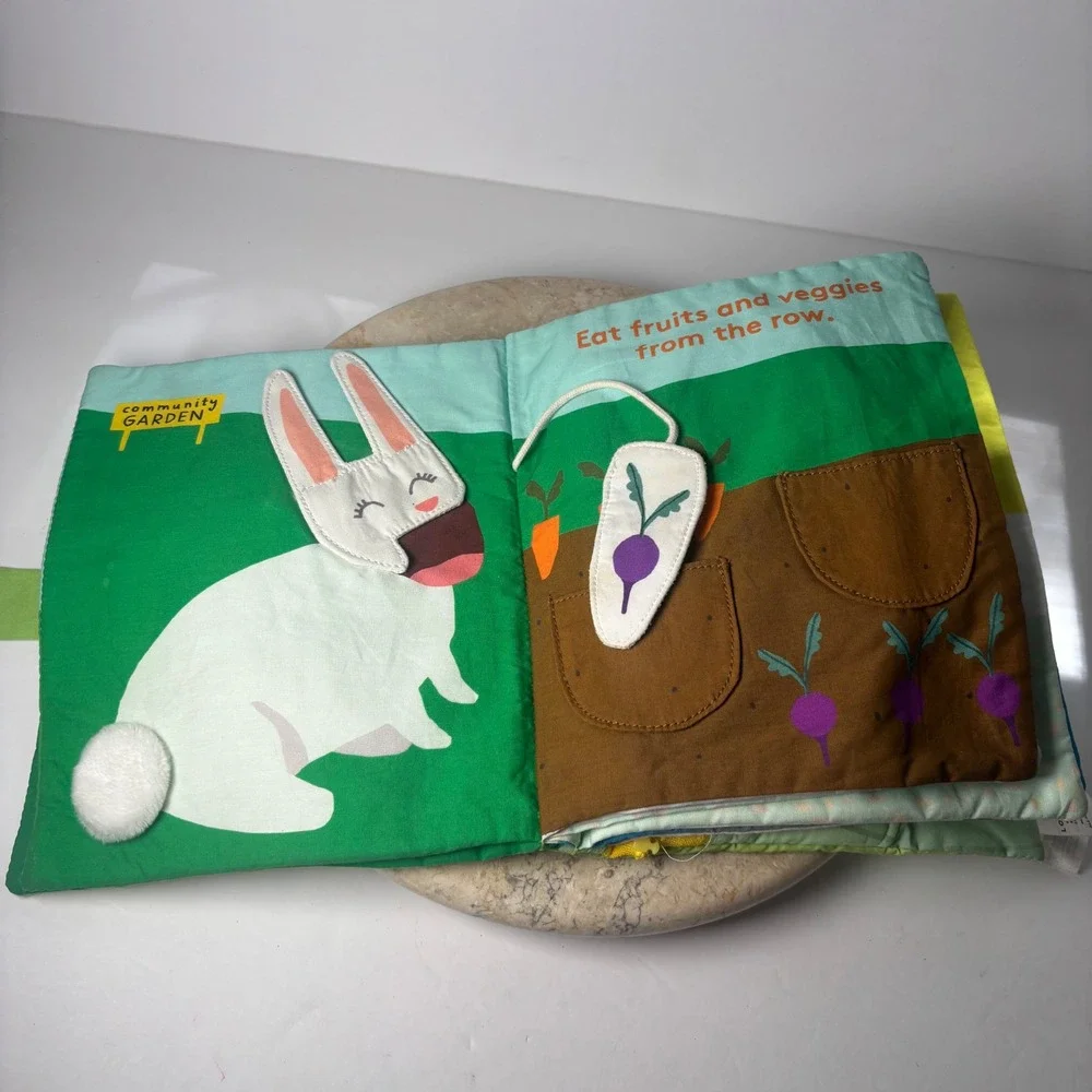 READ Lovevery Soft Cloth Book Green Plant a Seed Watch it Grow Organic Cotton‎